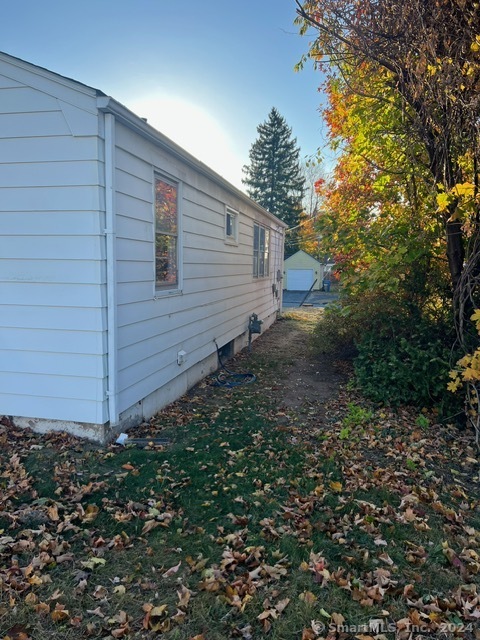 19 Ann Street Manchester, CT 06040 - Photo 3 of 39