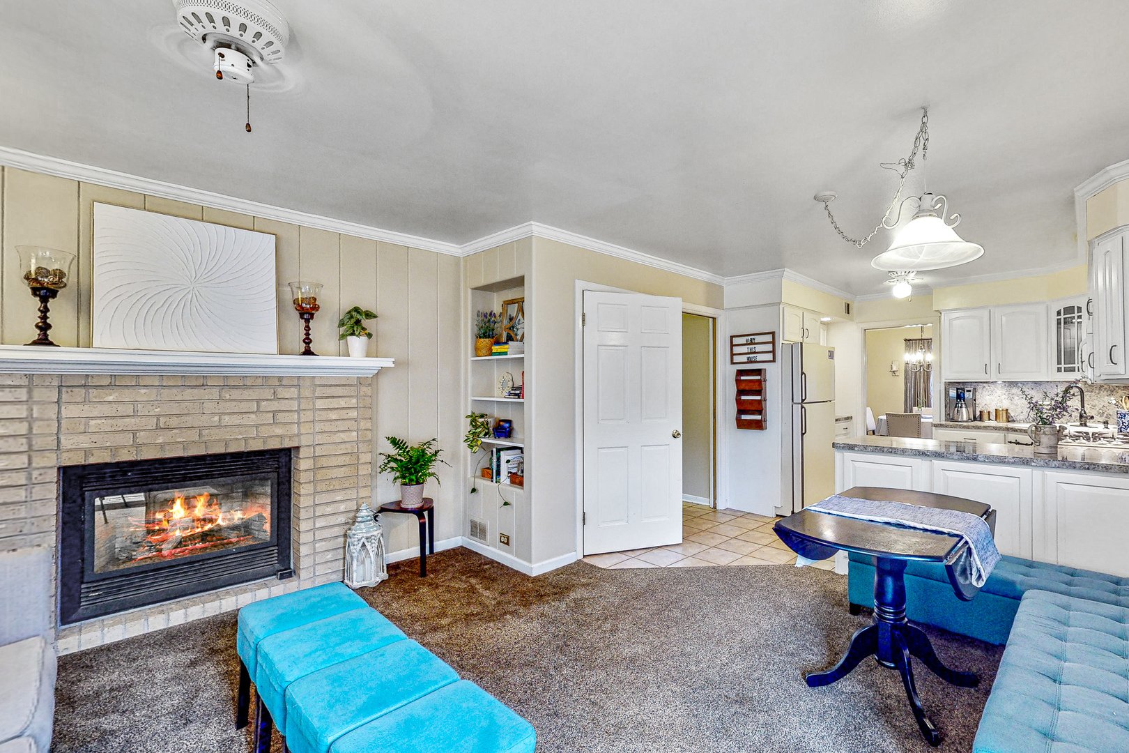 823 South Western Avenue Park Ridge, IL 60068 - Photo 11 of 39 a living room with furniture and a fireplace
