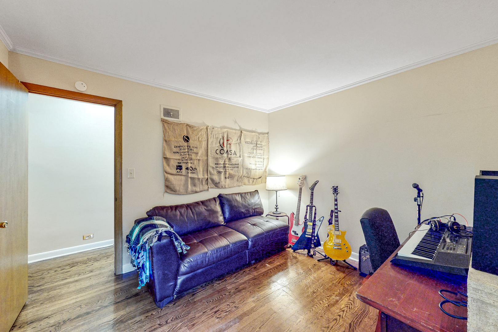 823 South Western Avenue Park Ridge, IL 60068 - Photo 25 of 39 a living room with furniture and a wooden floor