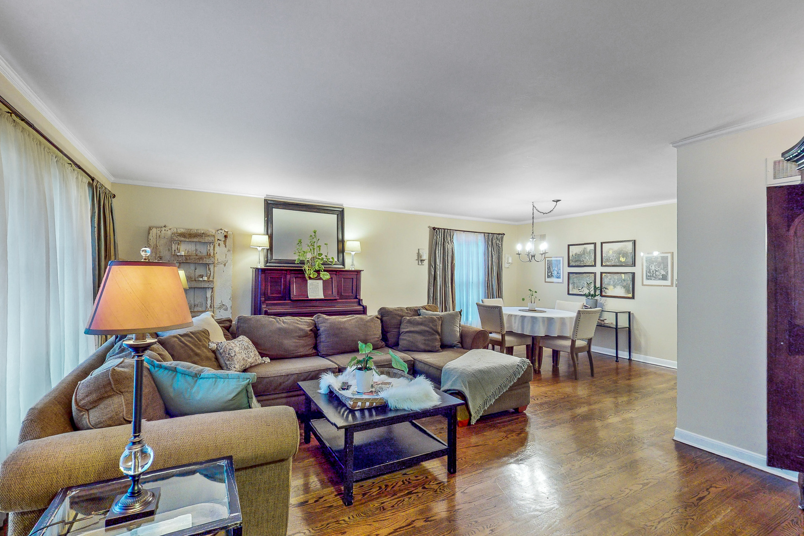 823 South Western Avenue Park Ridge, IL 60068 - Photo 3 of 39 a living room with furniture and wooden floor