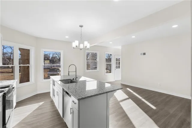 $298,000 | 1815 Franklin Avenue, Lexington, MO 64067