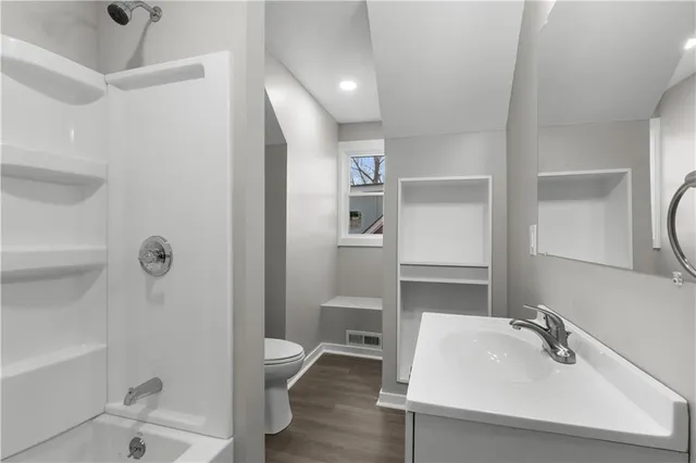 $298,000 | 1815 Franklin Avenue, Lexington, MO 64067