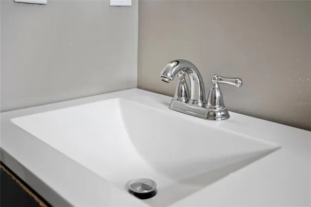 a close view of sink