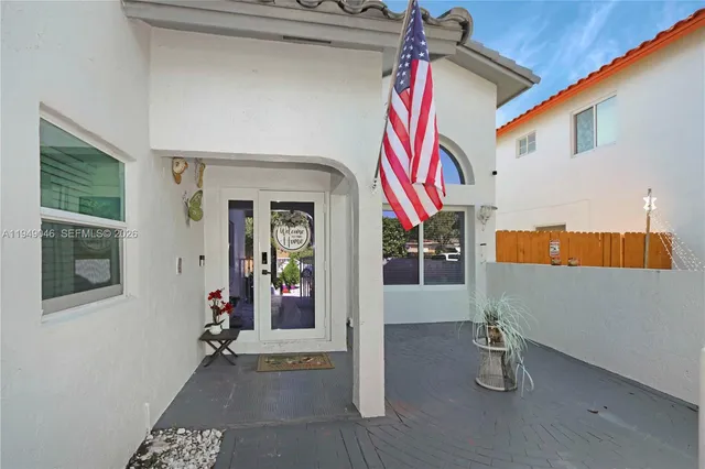 a view of an outdoor space