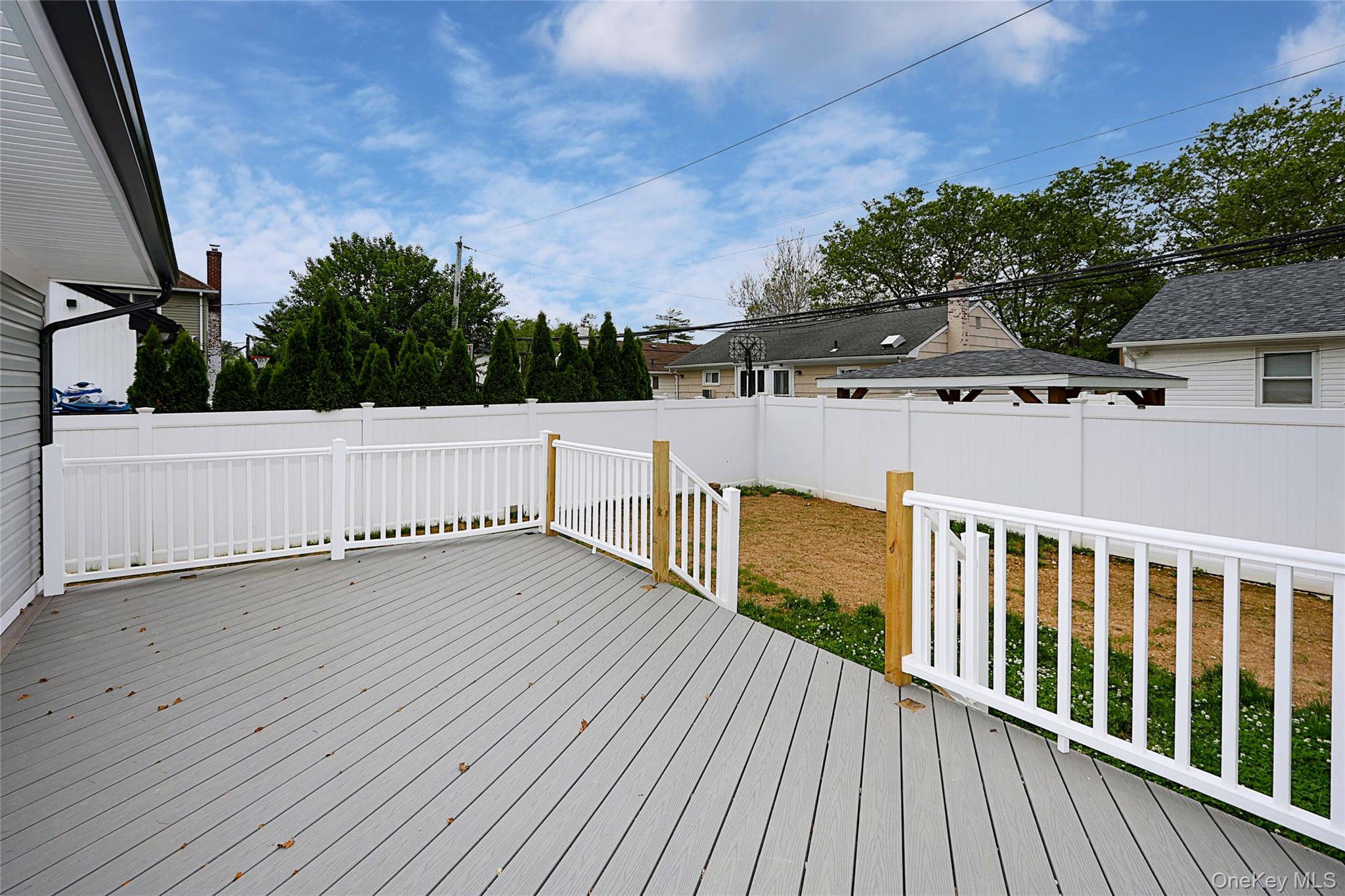 224 Hungry Harbor Road Valley Stream, NY 11581 - Photo 20 of 25