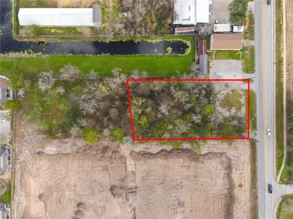 a view of a back yard of a house