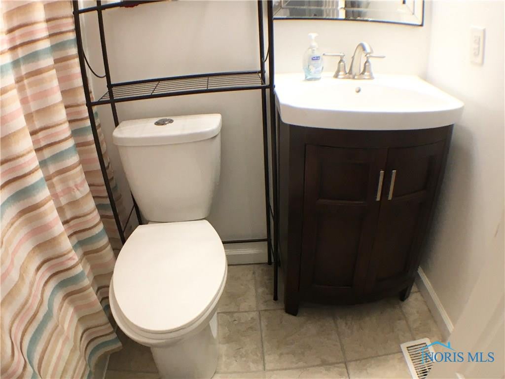 20 Clifton Road Toledo, OH 43607 - Photo 12 of 21 Gallery Image 12