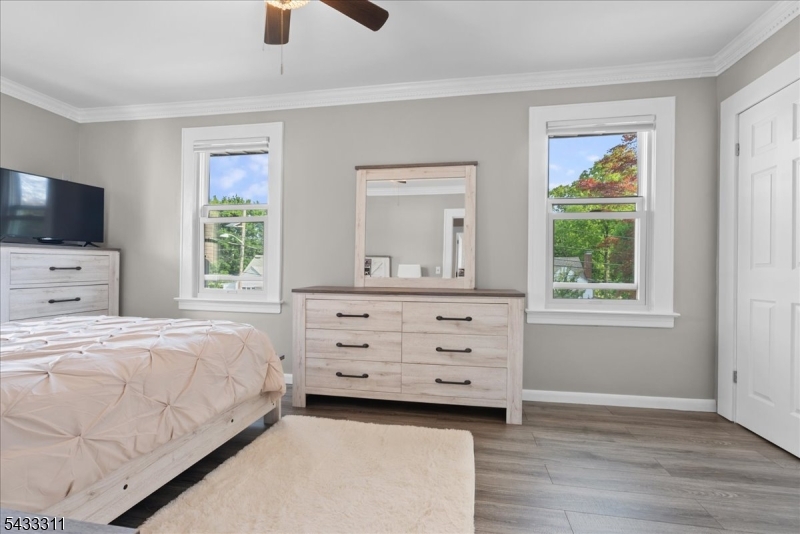 175 Colonial Road West Union, NJ 07083 - Photo 25 of 50