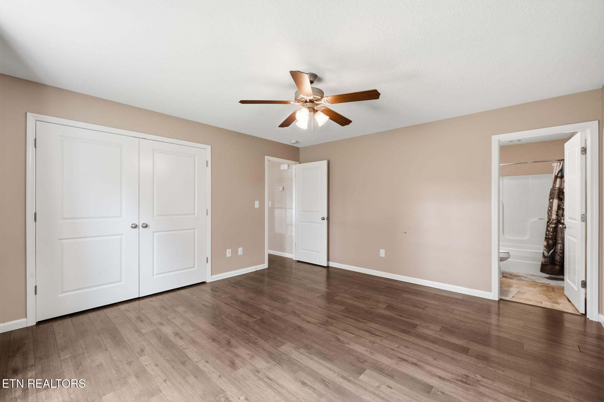 137 Raccoon Valley Road Maynardville, TN 37807 - Photo 8 of 22 Master Bedroom