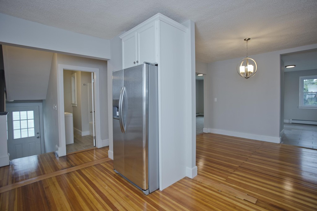 44 Ridgeway Street Holyoke, MA 01040 - Photo 16 of 29 Gallery Image 16