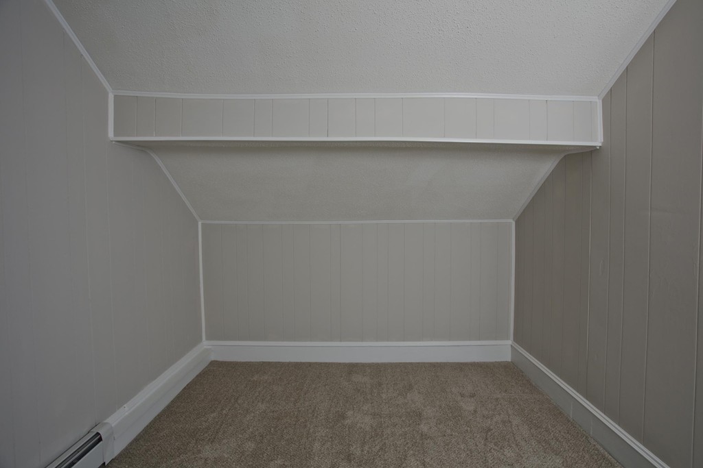 44 Ridgeway Street Holyoke, MA 01040 - Photo 20 of 29 Gallery Image 20