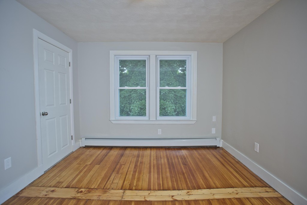 44 Ridgeway Street Holyoke, MA 01040 - Photo 25 of 29 Gallery Image 25