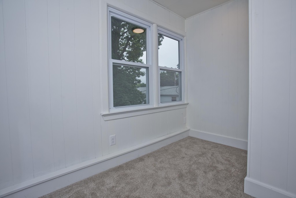 44 Ridgeway Street Holyoke, MA 01040 - Photo 28 of 29 Gallery Image 28