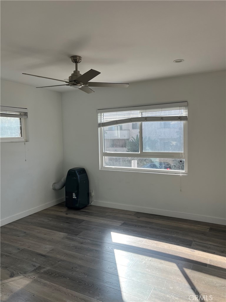 702 South St Andrews Place, Unit 2 Los Angeles, CA 90005 - Photo 6 of 10 Bedroom 2