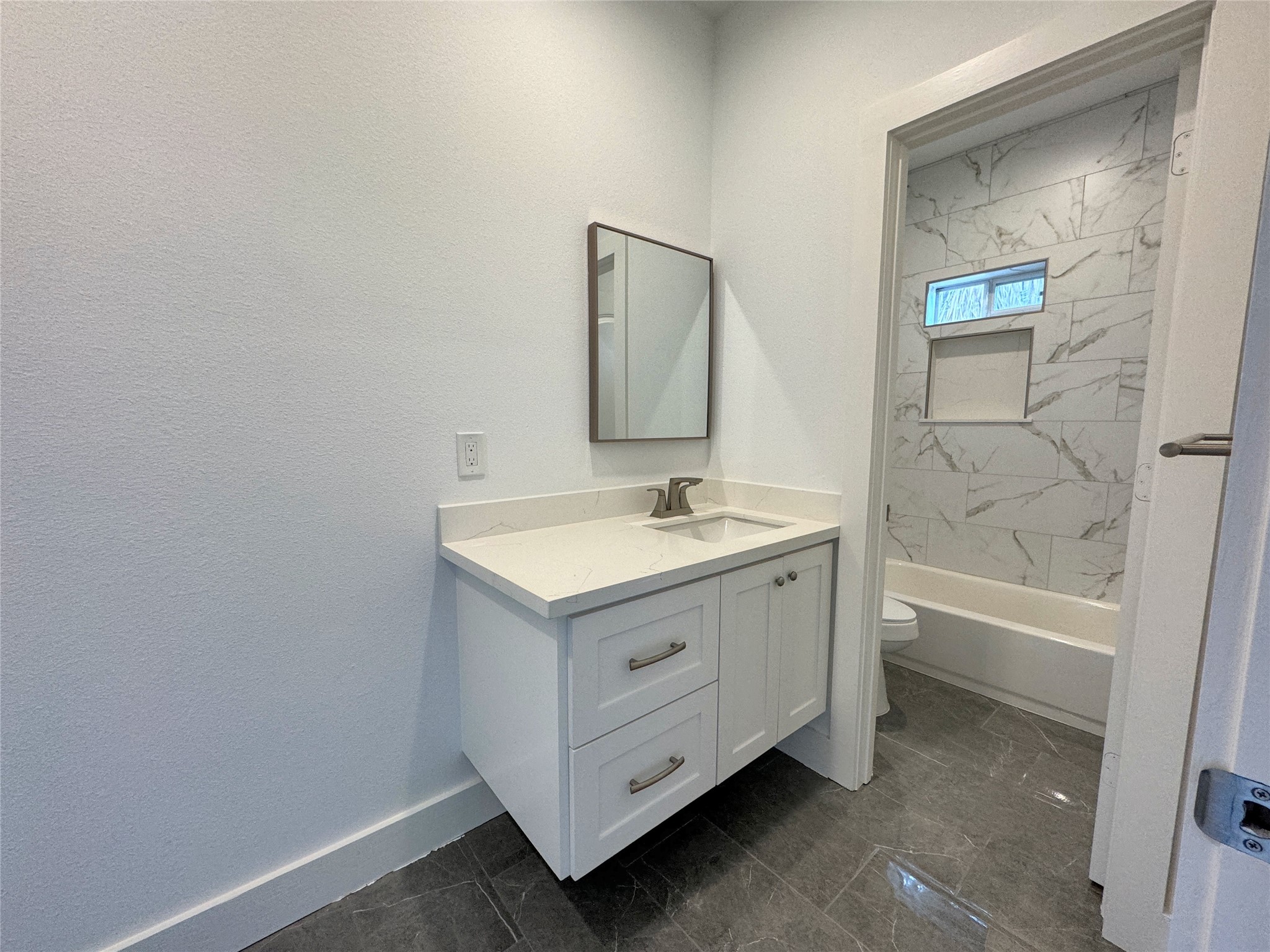1919 Fulton Street, Unit B Houston, TX 77009 - Photo 14 of 16