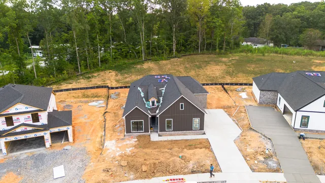 $649,900 | 7220 Fairlawn Drive, Fairview, TN 37062