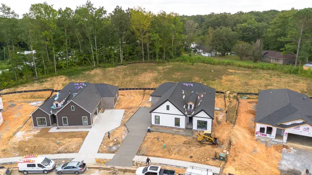 $649,900 | 7220 Fairlawn Drive, Fairview, TN 37062