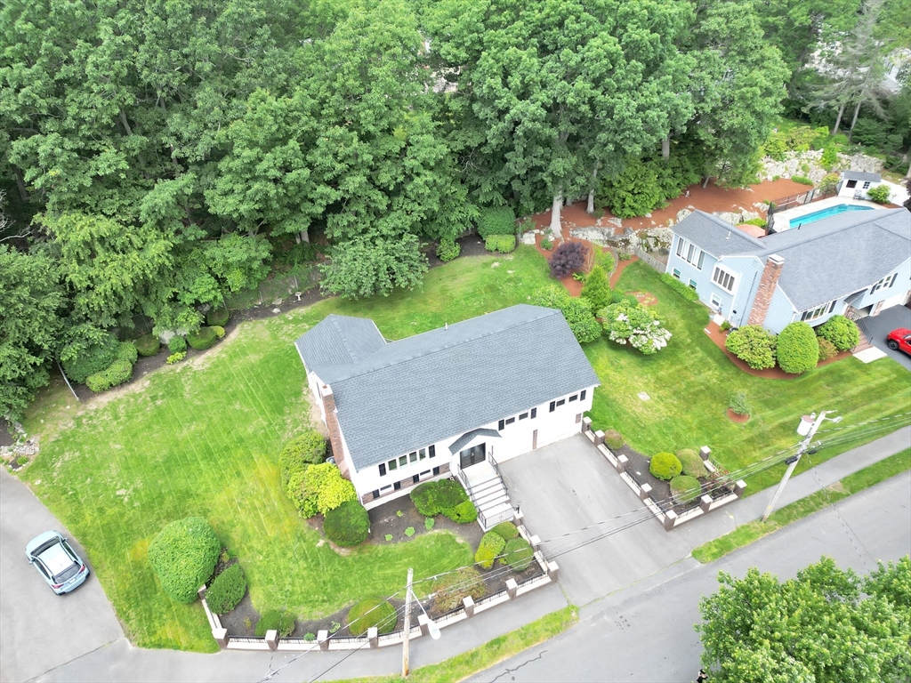 61 Cynthia Road Dedham, MA 02026 - Photo 4 of 36 Gallery Image 4