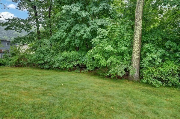 11 Geraldine Road Framingham, MA 01701 - Photo 4 of 30