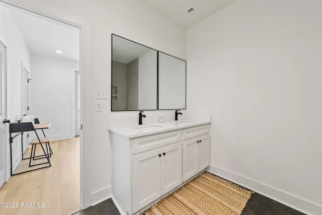 $269,000 | 315 Sandstone Avenue, Unit 202, Scott, LA 70583