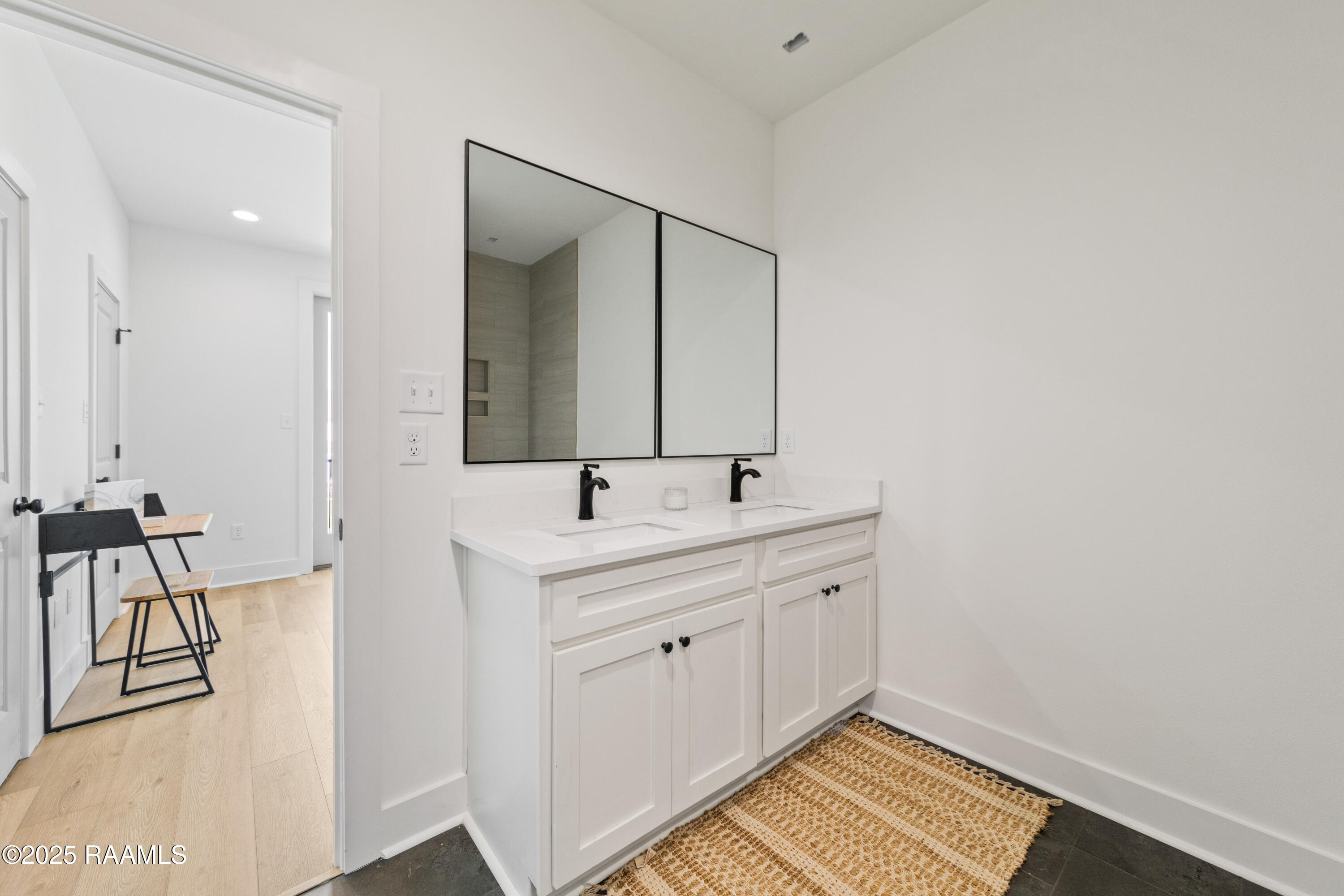 315 Sandstone Avenue, Unit 202 Scott, LA 70583 - Photo 17 of 29 315 Sandstone Unit 202-79