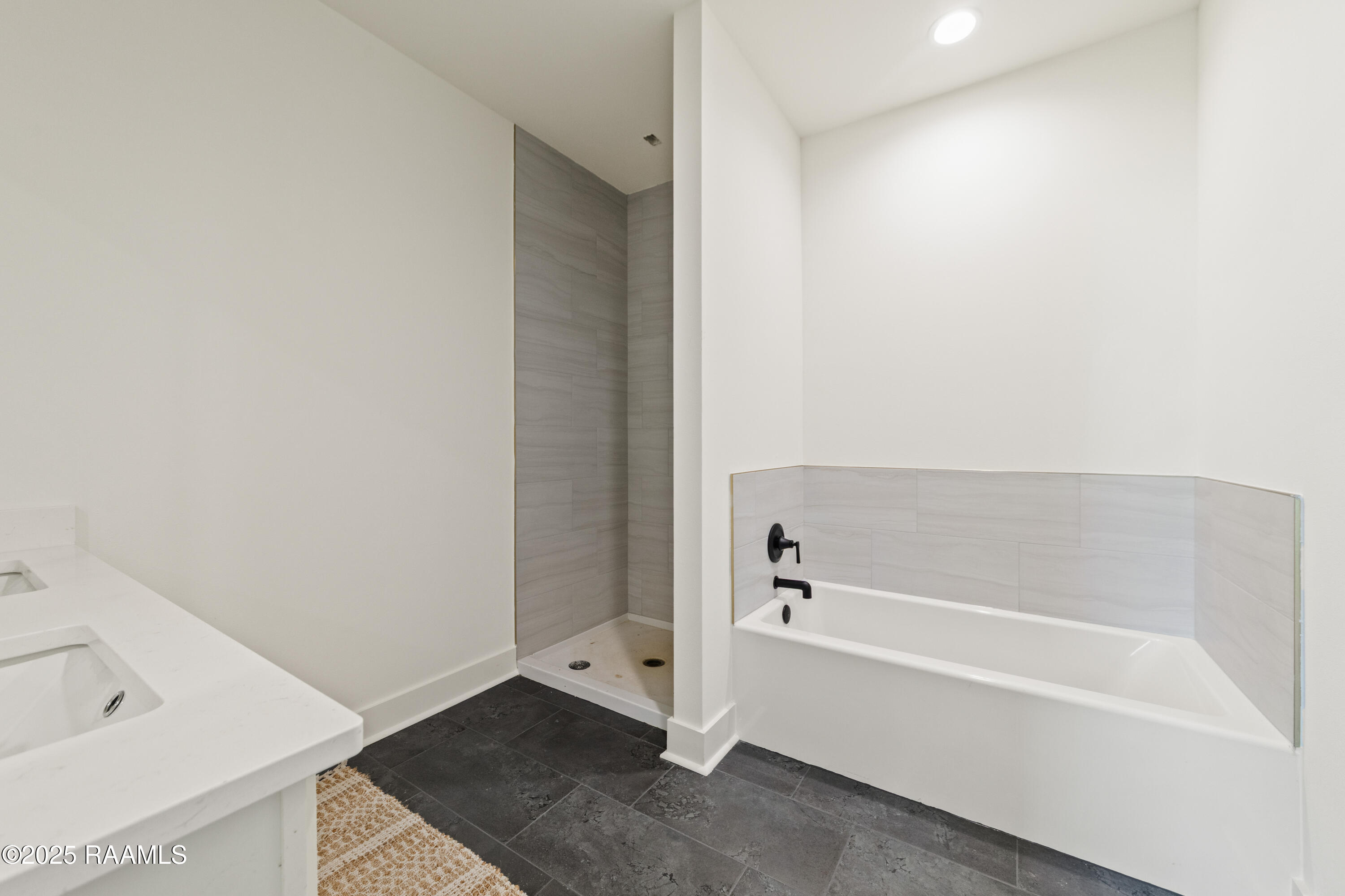 315 Sandstone Avenue, Unit 202 Scott, LA 70583 - Photo 19 of 29 315 Sandstone Unit 202-76