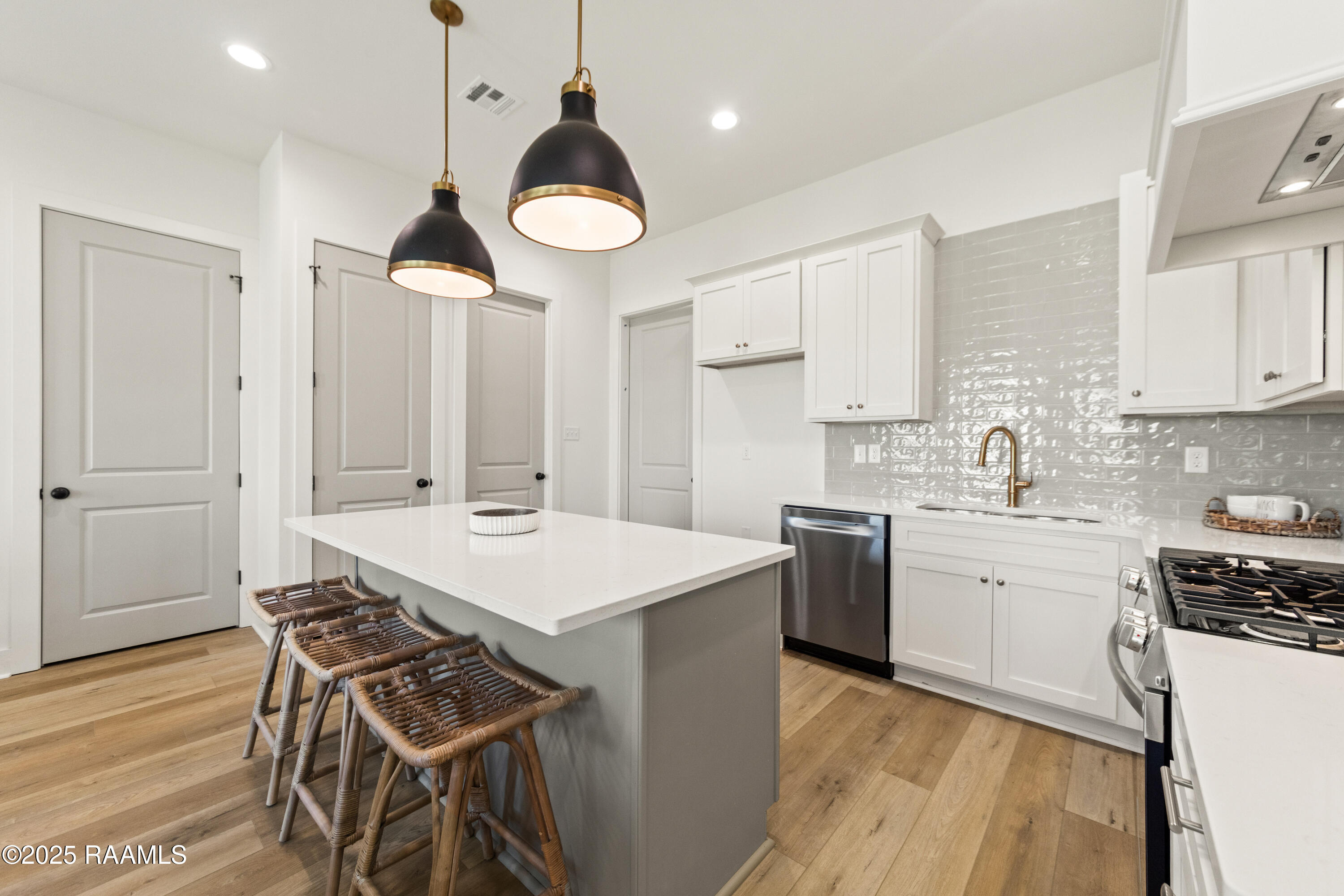 315 Sandstone Avenue, Unit 202 Scott, LA 70583 - Photo 4 of 29 315 Sandstone Unit 202-15