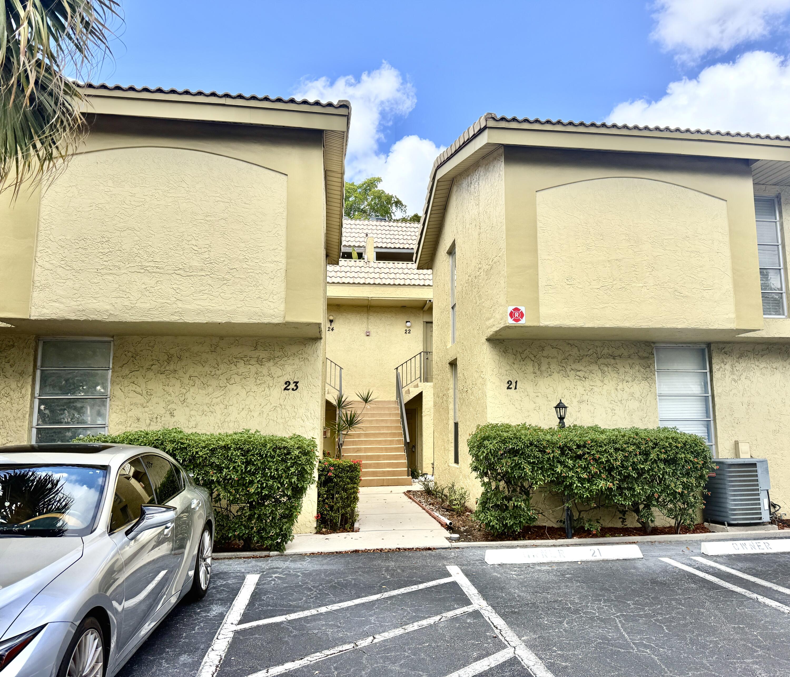 8401 West Sample Road, Unit 21 Coral Springs, FL 33065 - Photo 5 of 21 IMG_6460
