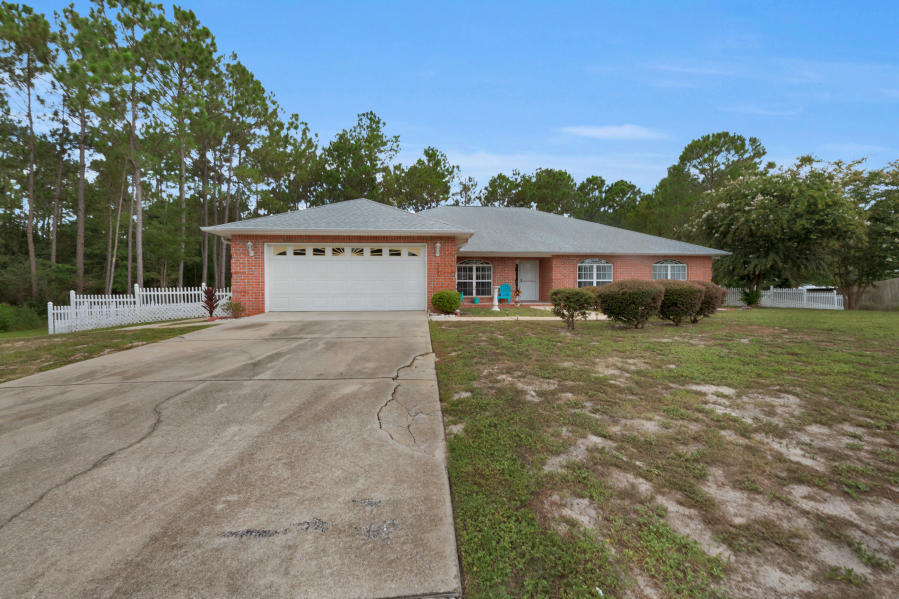 2499 Crescent Road Navarre, FL 32566 - Photo 3 of 47 20190720161849881937000000-o