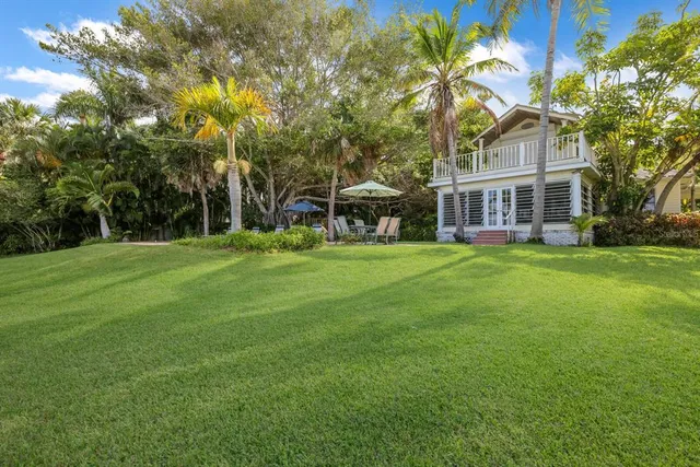 $3,995,000 | 3301 Bay Shore Road, Sarasota, FL 34234