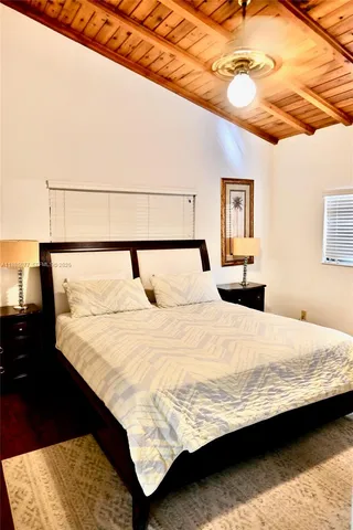 $7,900 | 1104 Washington Street, Hollywood, FL 33019