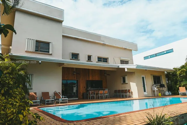 $7,900 | 1104 Washington Street, Hollywood, FL 33019