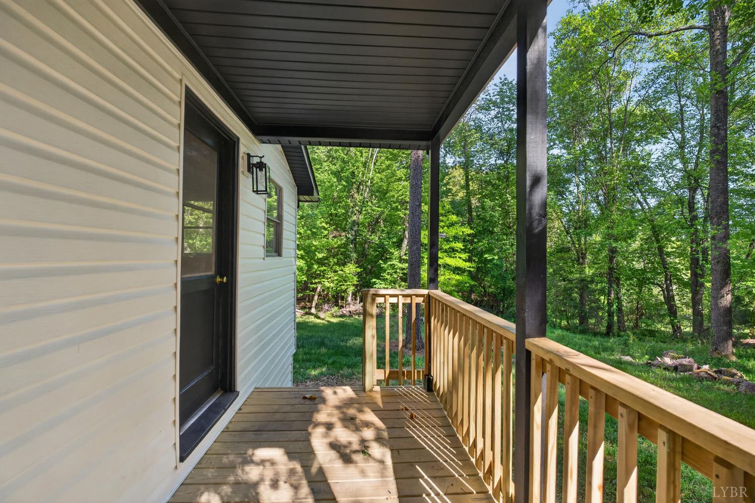 424 Rison Street Chatham, VA 24531 - Photo 2 of 34