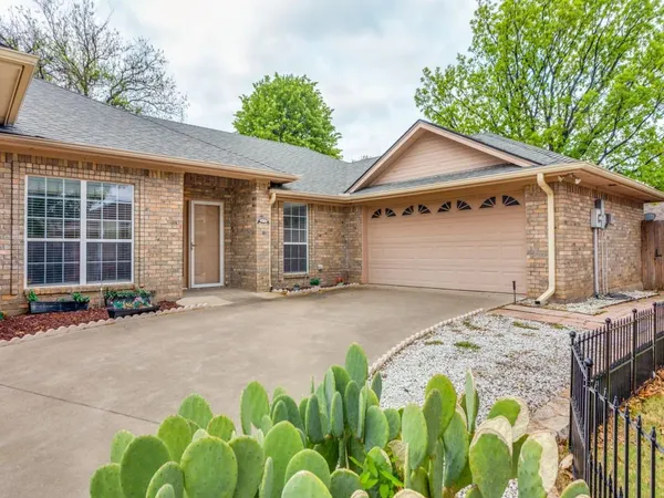 $258,900 | 1014 Teresa Court, Granbury, TX 76048