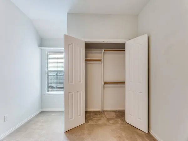 $258,900 | 1014 Teresa Court, Granbury, TX 76048