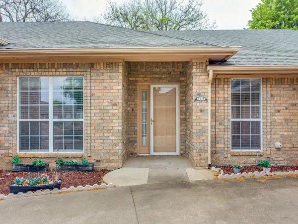 $258,900 | 1014 Teresa Court, Granbury, TX 76048