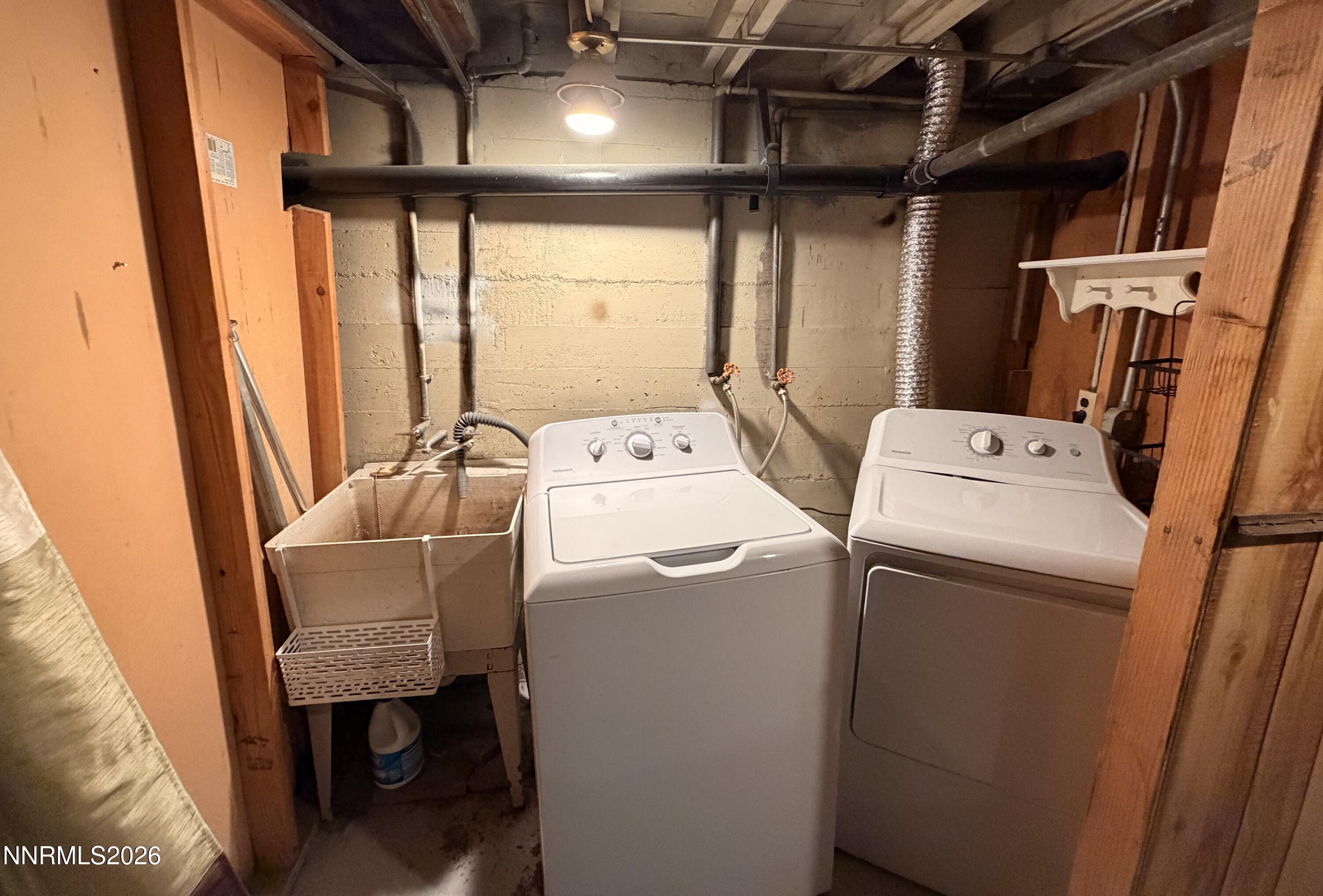 319 Thoma Street Reno, NV 89502 - Photo 17 of 20 2026-06-28 12.21.52