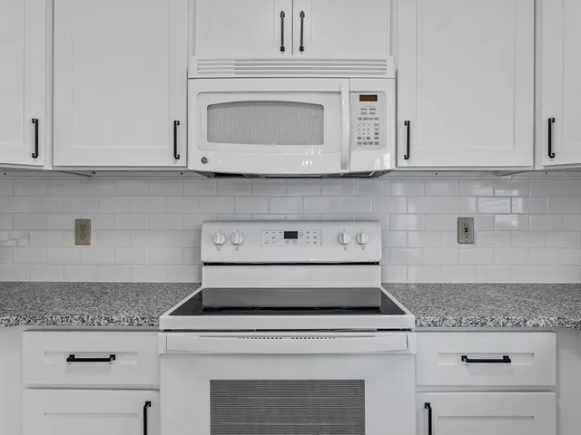 $234,900 | 214 Ashton Drive, Moore, SC 29369