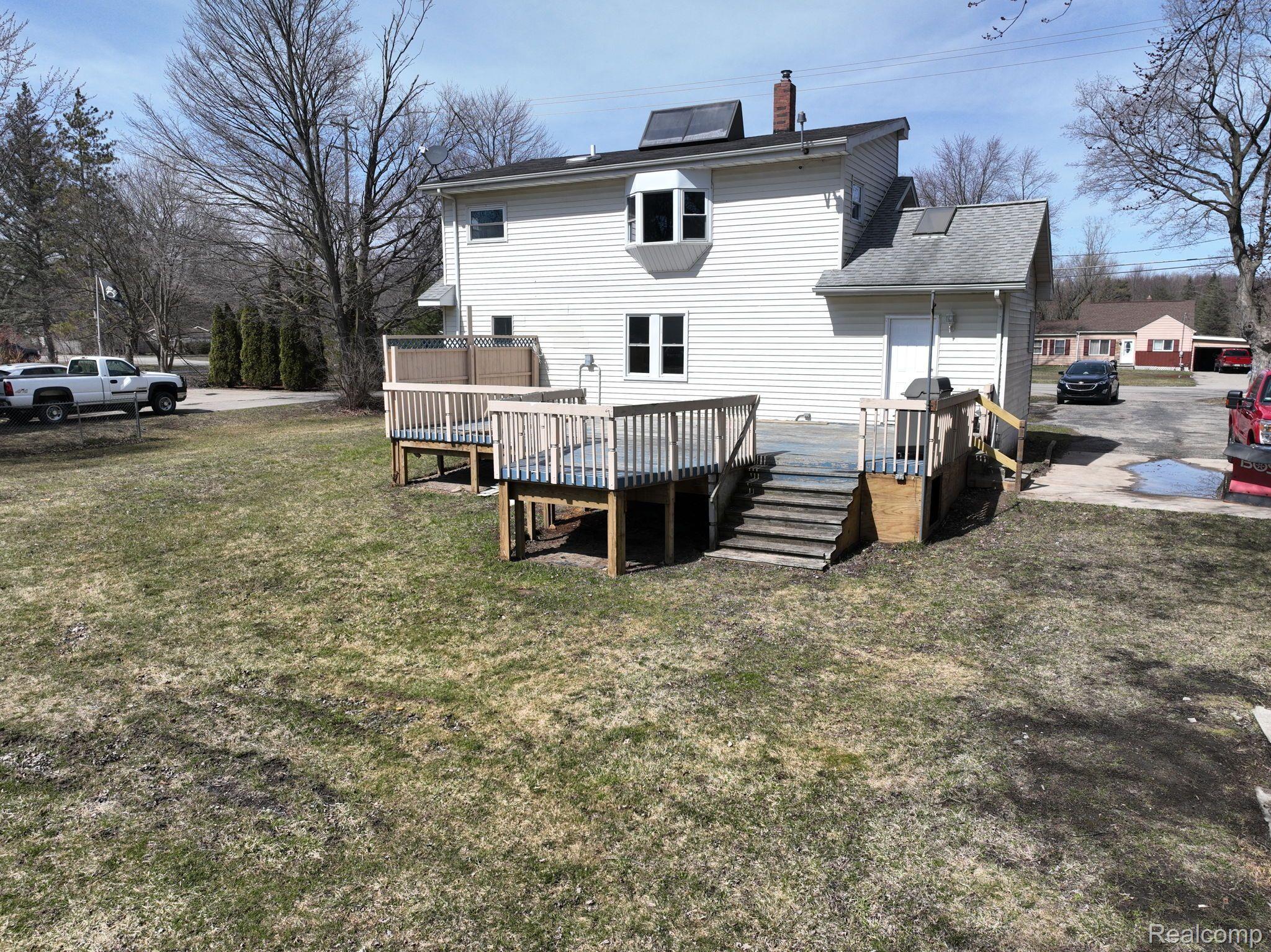 6370 Lapeer Road Burton, MI 48509 - Photo 30 of 37 Gallery Image 30