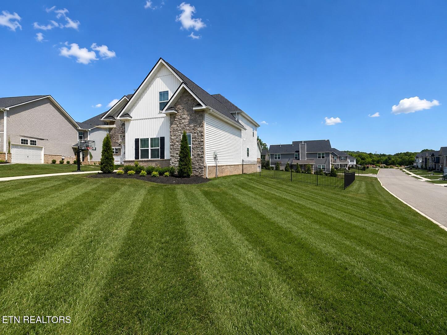 9400 Liberty Bell Road Powell, TN 37849 - Photo 5 of 48 9B5D26FE-11D9-46A6-B2D7-7189C739A8B6