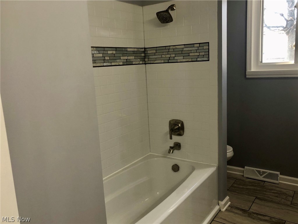 5654 Dolphin Road Mentor, OH 44060 - Photo 20 of 34 Gallery Image 20