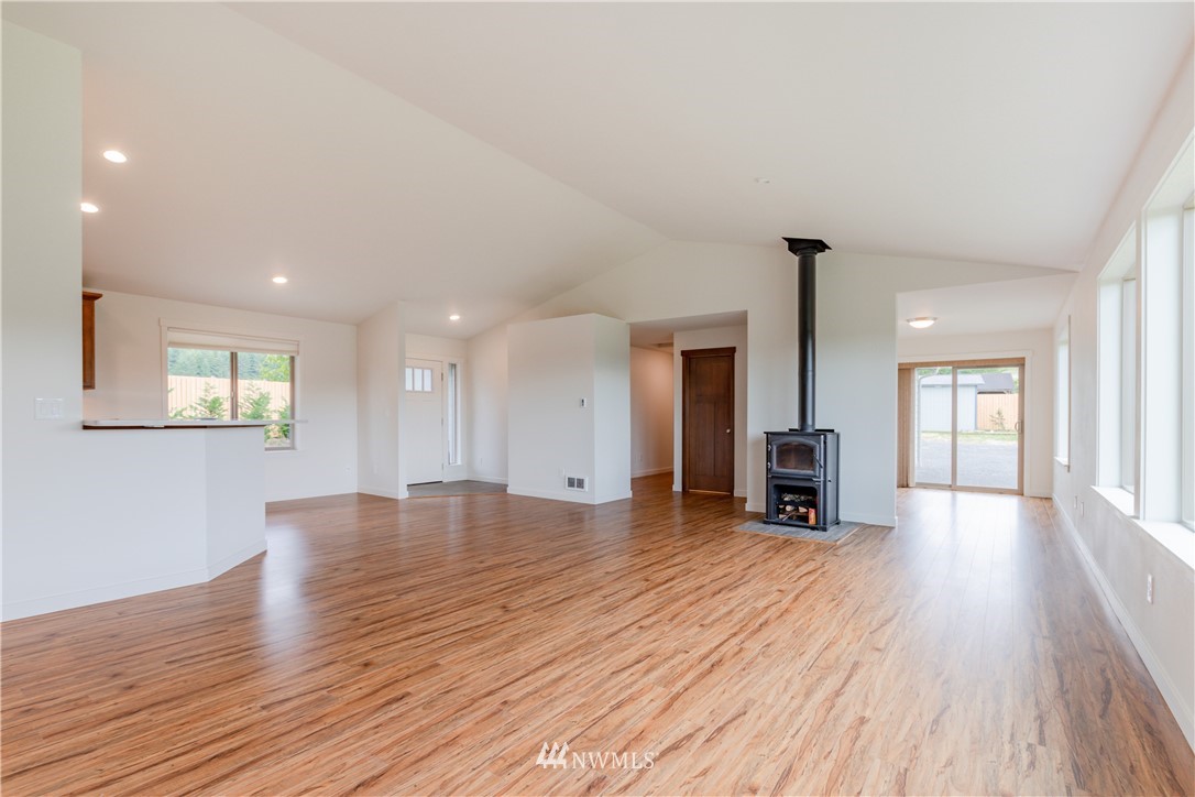 4057 Cooks Hill Road Centralia, WA 98531 - Photo 10 of 31 Gallery Image 10