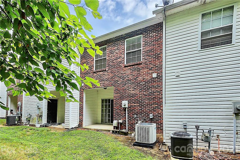 2476 Ryerson Court Charlotte, NC 28213 - Photo 35 of 37 Gallery Image 35
