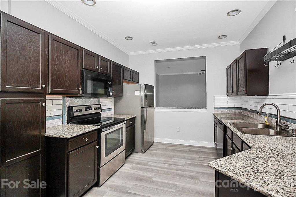 2476 Ryerson Court Charlotte, NC 28213 - Photo 8 of 37 Gallery Image 8