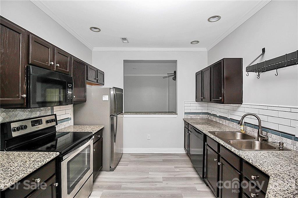 2476 Ryerson Court Charlotte, NC 28213 - Photo 9 of 37 Gallery Image 9