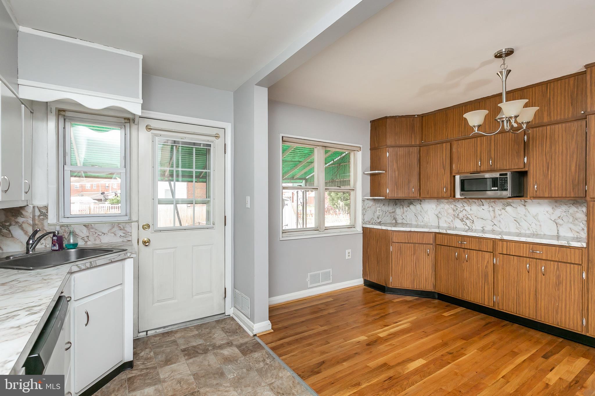 3005 Vulcan Road Baltimore, MD 21222 - Photo 8 of 20 My sparkling Kitchen offers plenty of storage
