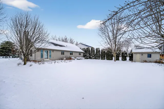 $339,900 | 885 Driftwood Drive, Brillion, WI 54110