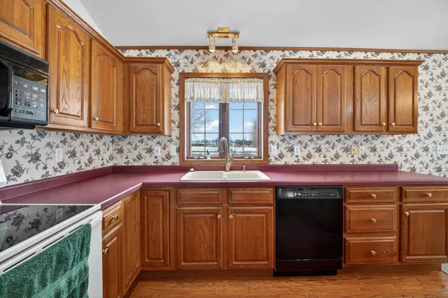 $339,900 | 885 Driftwood Drive, Brillion, WI 54110