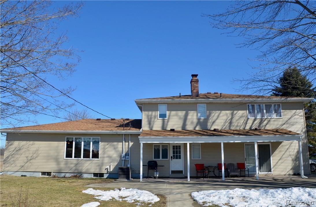 2635 Farnsworth Road Lapeer, MI 48446 - Photo 2 of 50 2635 Farnsworth - 33.jpg