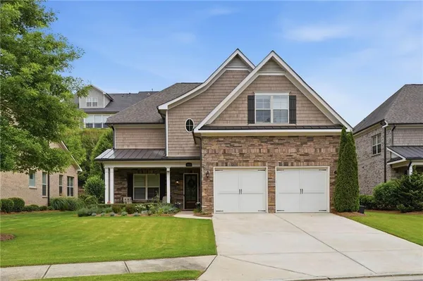 $899,999 | 5925 Overlook Club Circle, Suwanee, GA 30024
